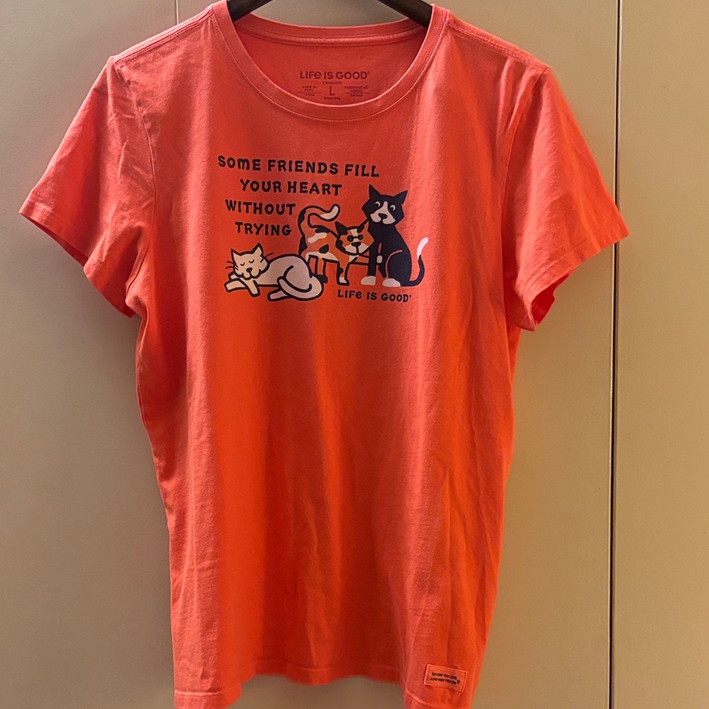 Life Is Good Coral Cat Friends T-Shirt Large
